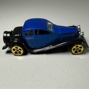 Hot Wheels 1937 Bugatti Die-Cast 1:64